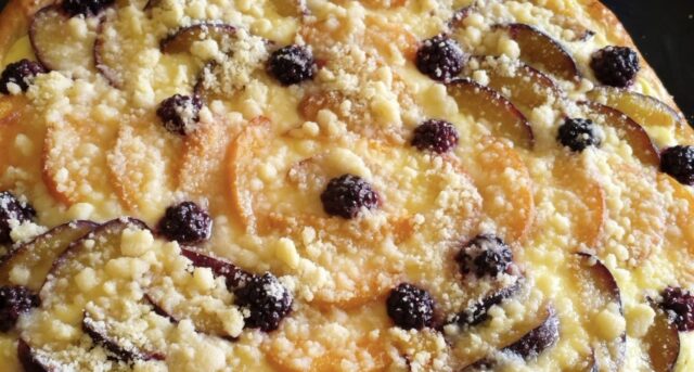 Recept na dokonalý kynutý koláč s tvarohem, meruňkami.