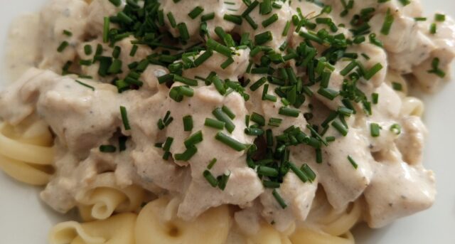 Recept na těstoviny s nivovou omáčkou